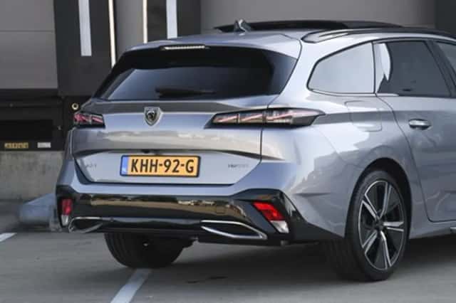 Peugeot 308 (2023) thumbnail 7