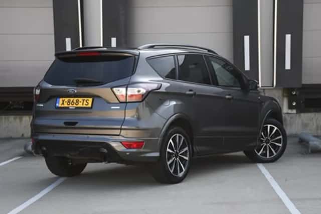 Ford Kuga (2017) thumbnail 6