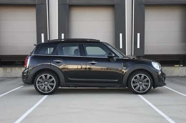 MINI Cooper (2019) thumbnail 5