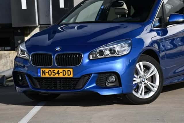 BMW 225 Active Tourer (2017) thumbnail 2