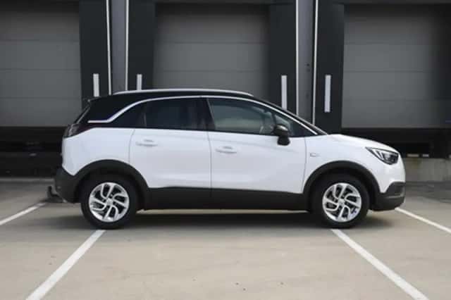 Opel Crossland X (2019) thumbnail 4