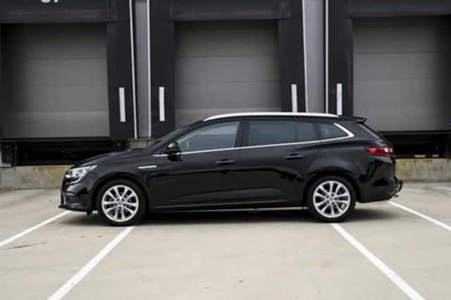Renault Mégane (2018) thumbnail 3