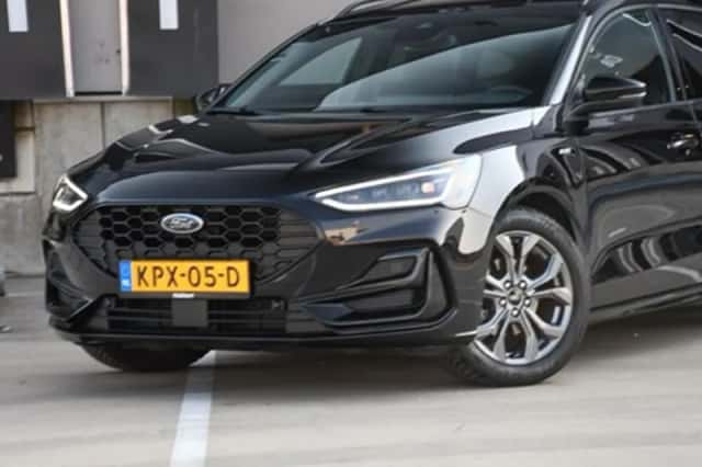Ford Focus (2023) thumbnail 2