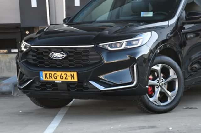 Ford Kuga (2025) thumbnail 2