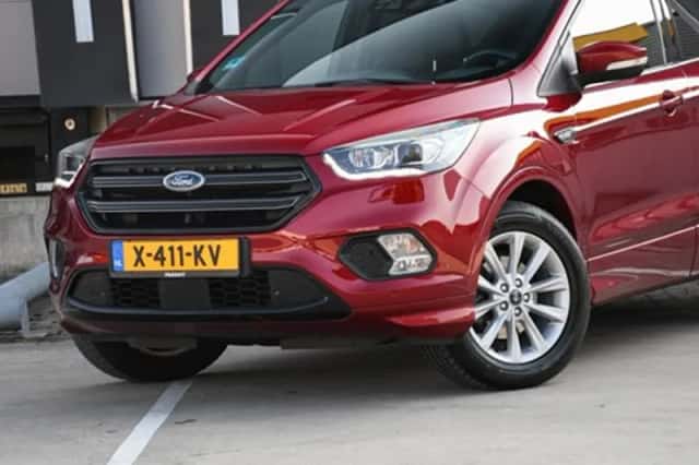Ford Kuga (2018) thumbnail 2