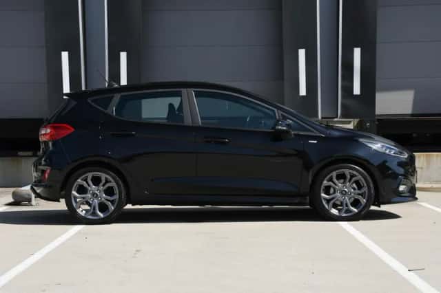 Ford Fiesta (2021) thumbnail 4