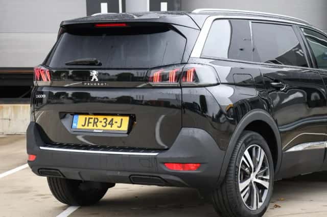 Peugeot 5008 (2024) thumbnail 6