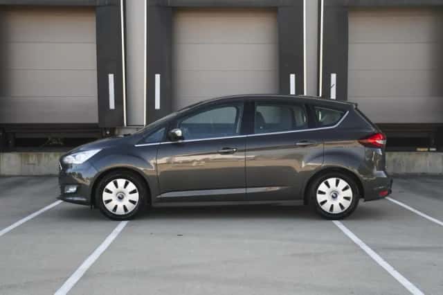 Ford C-Max (2018) thumbnail 3