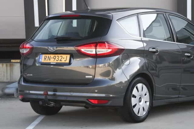 Ford C-Max (2018) thumbnail 6
