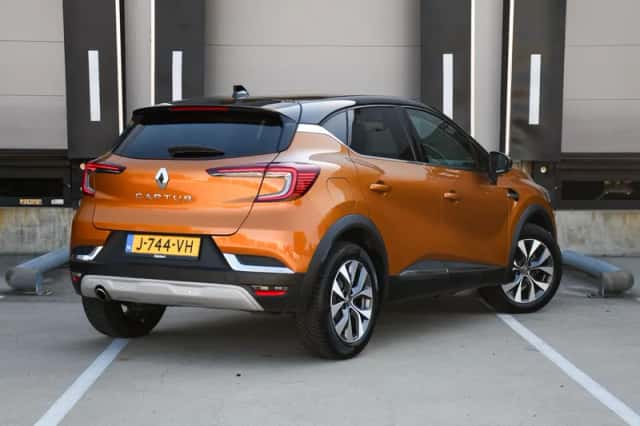Renault Captur (2020) thumbnail 5