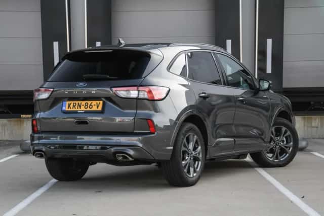 Ford Kuga (2022) thumbnail 5