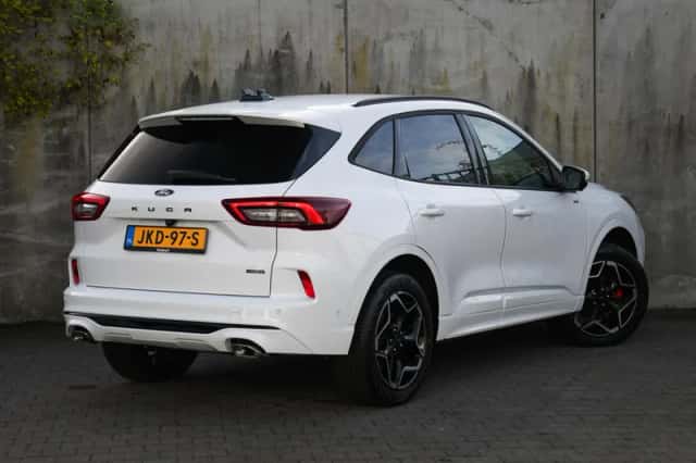 Ford Kuga (2025) thumbnail 5