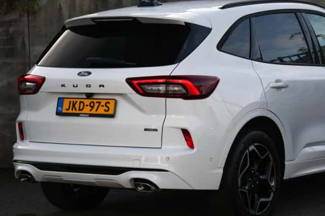 Ford Kuga (2025) thumbnail 6