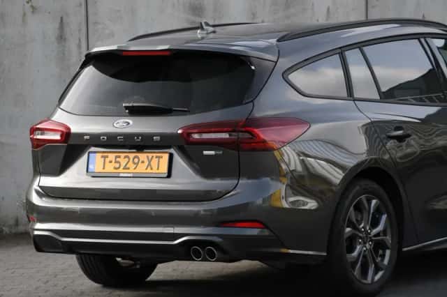 Ford Focus (2023) thumbnail 5