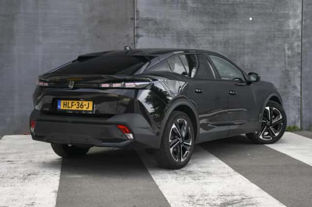 Peugeot 408 (2025) thumbnail 5