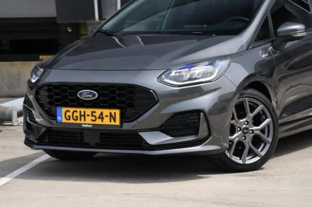 Ford Fiesta (2023) thumbnail 2