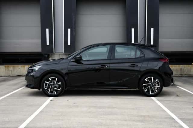 Opel Corsa (2025) thumbnail 3