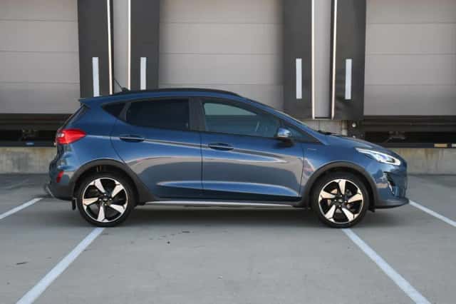 Ford Fiesta (2020) thumbnail 4