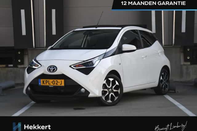 Toyota Aygo (2021) thumbnail 1