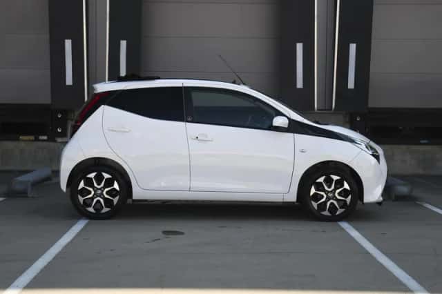 Toyota Aygo (2021) thumbnail 5