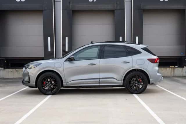 Ford Kuga (2026) thumbnail 4