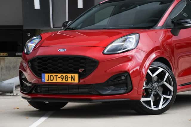 Ford Puma (2023) thumbnail 2