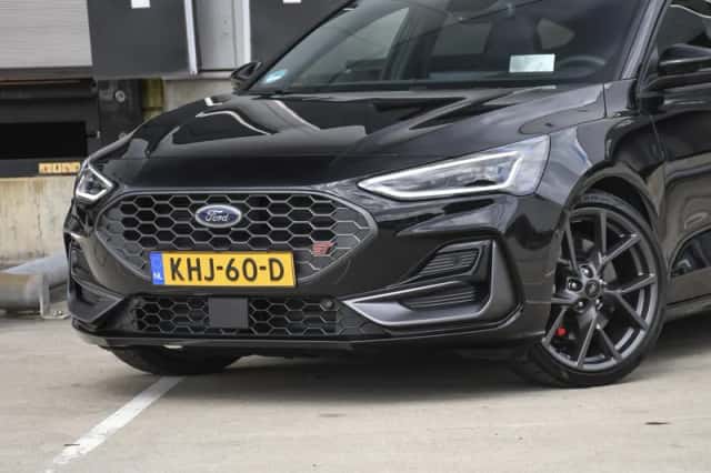 Ford Focus (2024) thumbnail 2