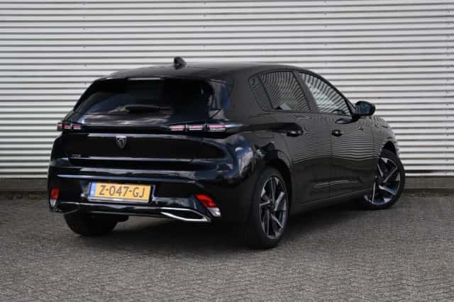 Peugeot 308 (2024) thumbnail 4