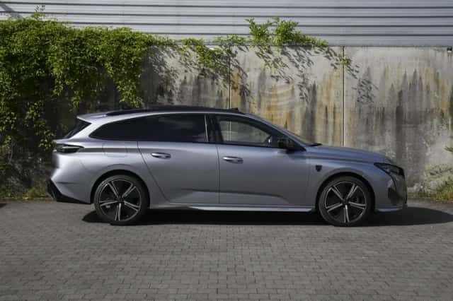 Peugeot 308 (2023) thumbnail 5