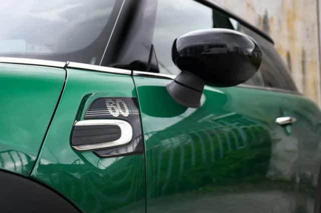 MINI Cooper (2019) thumbnail 4