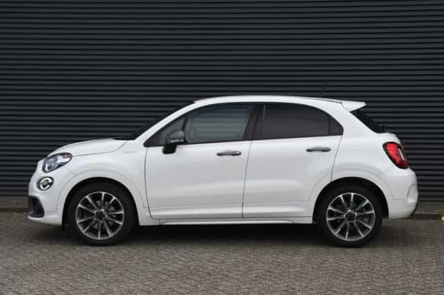 Fiat 500X (2020) thumbnail 3