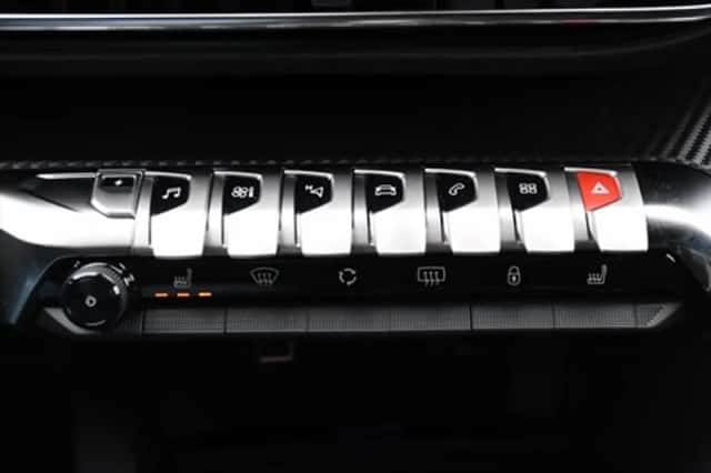 Peugeot 3008 (2024) thumbnail 21