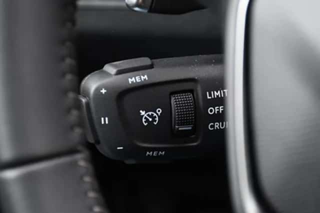 Peugeot 3008 (2024) thumbnail 29