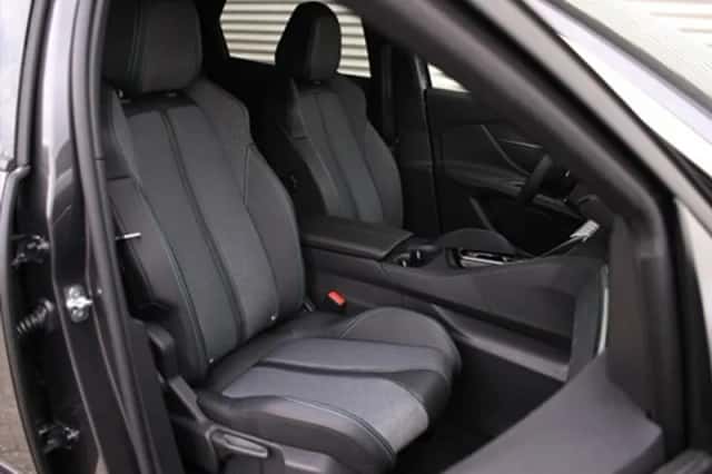 Peugeot 3008 (2024) thumbnail 9