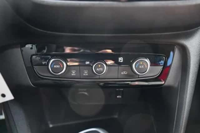 Opel Corsa (2023) thumbnail 18