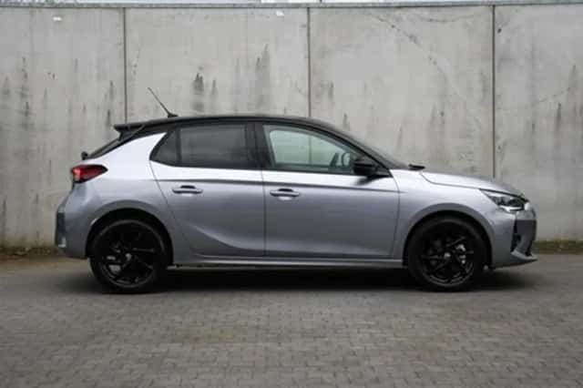 Opel Corsa (2023) thumbnail 3