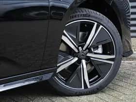 Peugeot 308 (2024) thumbnail 5