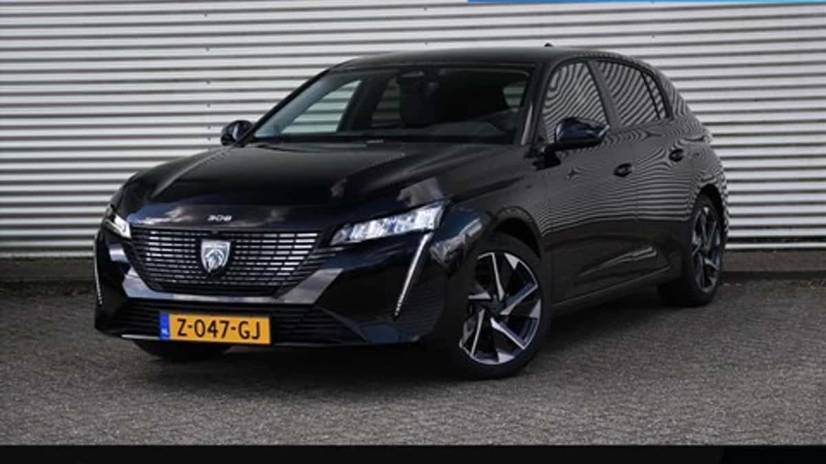 Peugeot 308 (2024) — foto 1