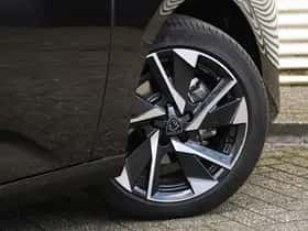 Peugeot 308 (2024) thumbnail 6