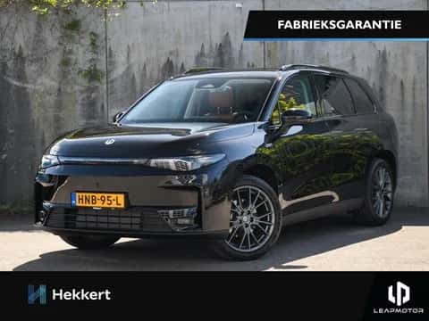 Leapmotor C10 REEV (2025) — foto 1