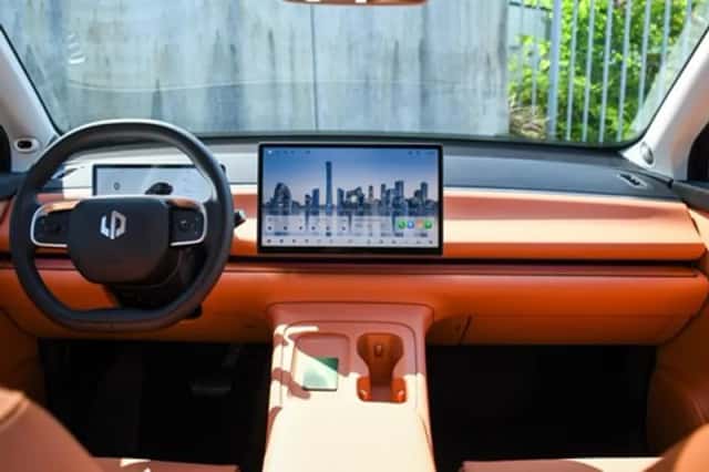 Leapmotor C10 REEV (2025) thumbnail 18