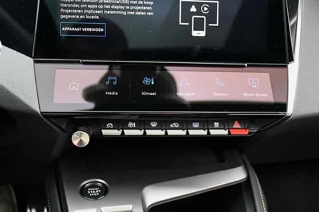 Peugeot 408 (2025) thumbnail 25