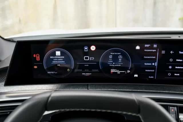Peugeot 3008 (2024) thumbnail 17
