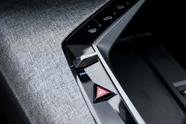 Peugeot 3008 (2024) thumbnail 26