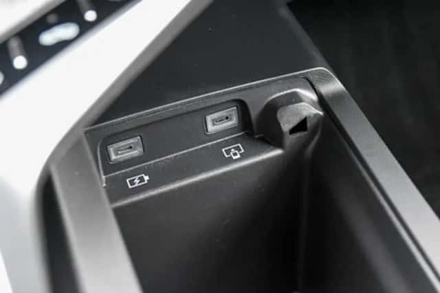Peugeot 3008 (2024) thumbnail 27