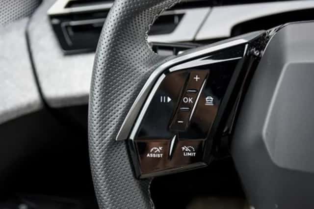 Peugeot 3008 (2024) thumbnail 29