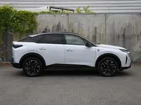 Peugeot 3008 (2024) thumbnail 4