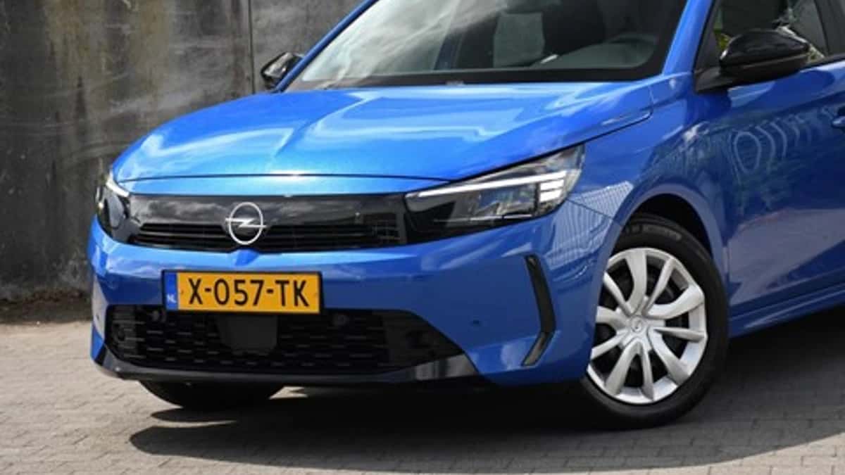 Opel Corsa (2024) — foto 1