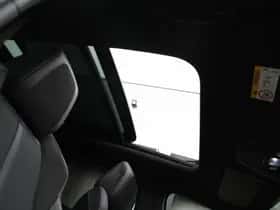 Peugeot 3008 (2023) thumbnail 11