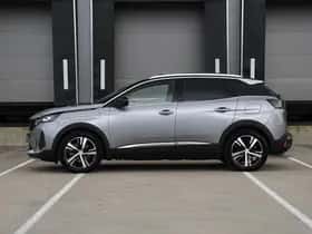 Peugeot 3008 (2023) thumbnail 3